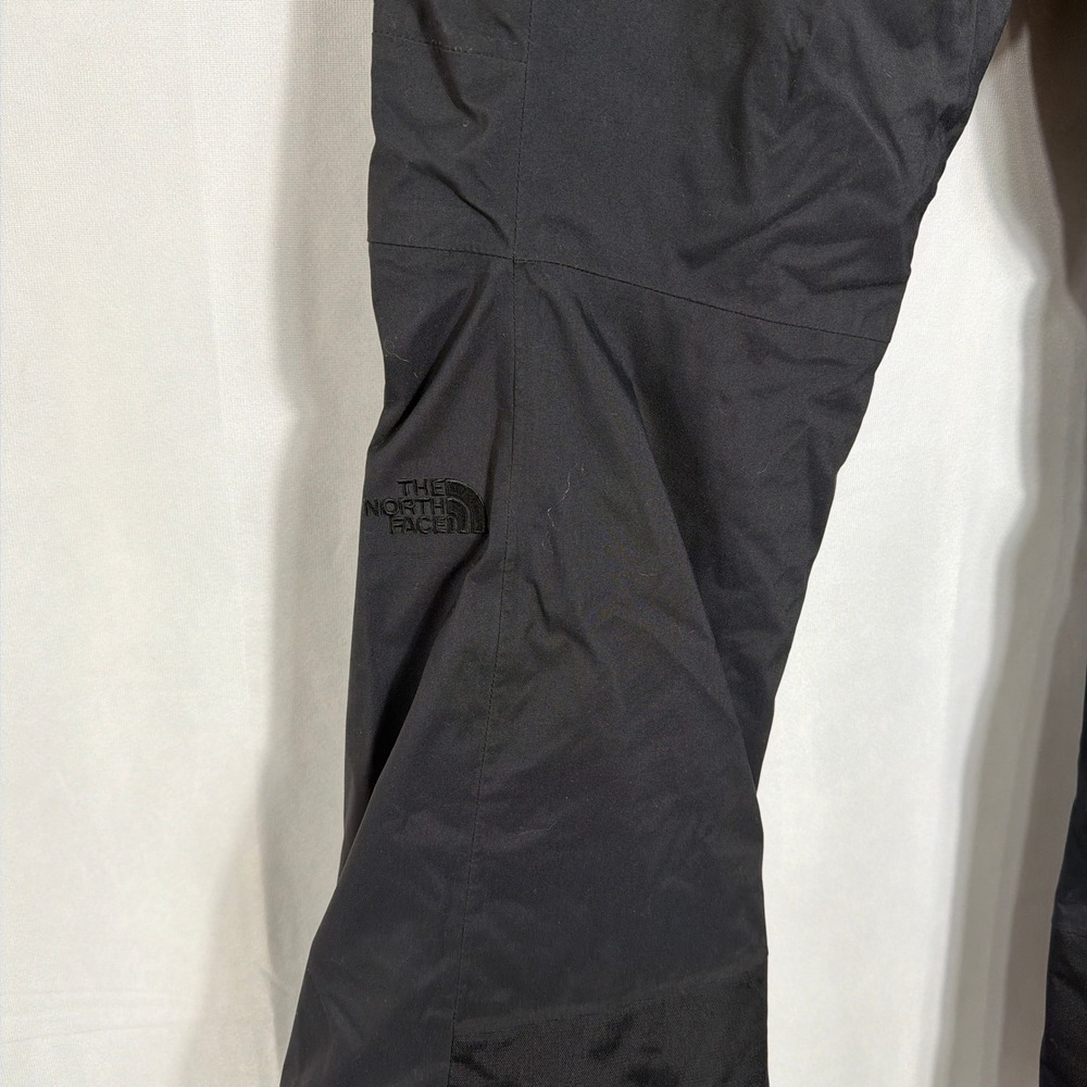 The North Face Snow Pants Womens M Short Black Cargo Ski Snowboard Insulated - Picture 3 of 12